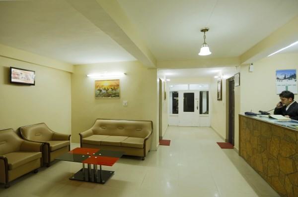 Hotel Mohan Palace Manāli Esterno foto